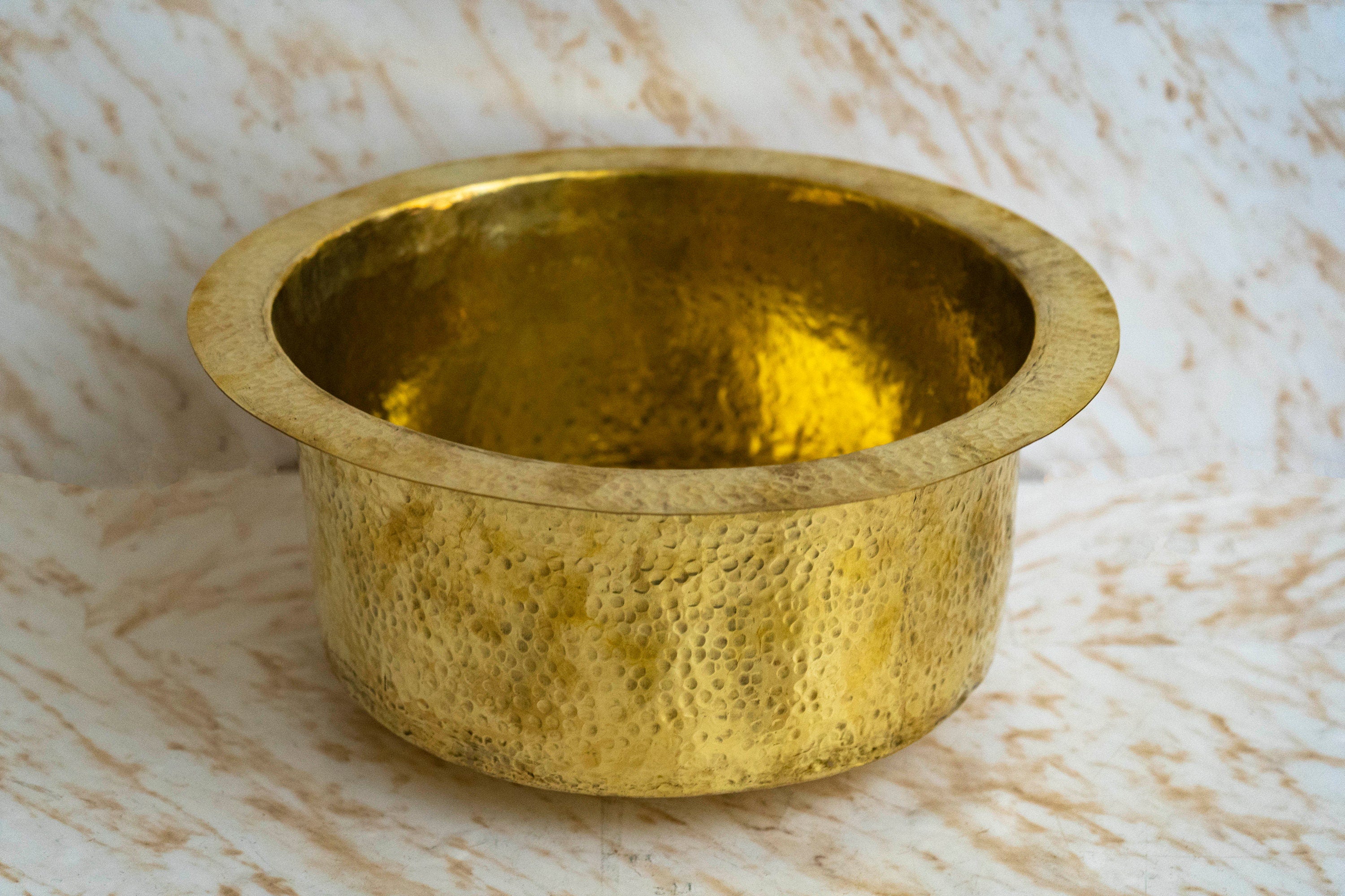 round bar kitchen sink